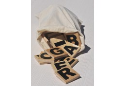 Sac de 77 lettres en bois 5x5 cm