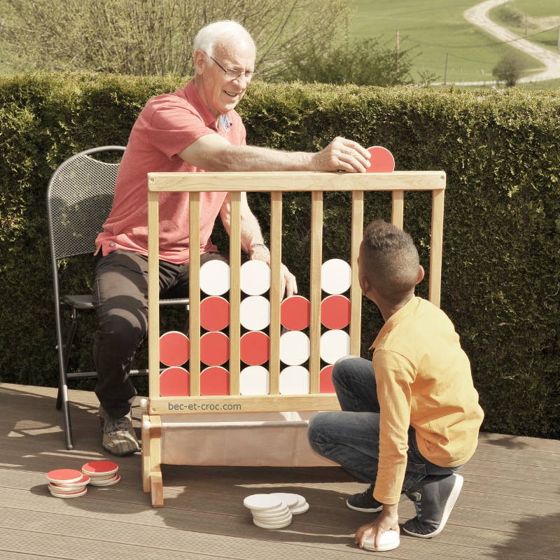 Jeu 4 en ligne géant en bois. Bec et Croc jeux de société XXL bois