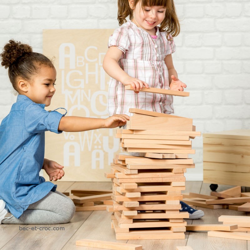 Jeu de construction en bois brut géant XXL. 100 blocs en bois 22,5 cm