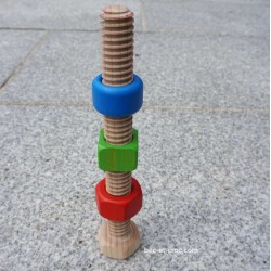 Vis de motricité en bois (20cm)
