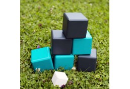 Cubes de pétanque carrée en bois massif 7 cm