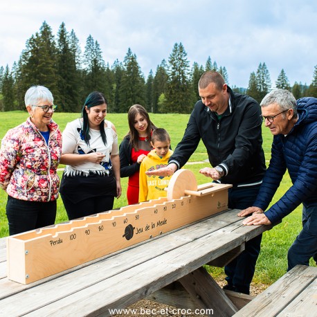 Jeu de la Meule géant en bois Jeu de la Meule géant en bois